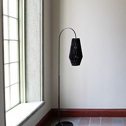 Pilke-signature-Floor-lamp-20-42-black-contract-Off-1756971714.jpg