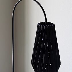 Pilke-signature-Floor-lamp-20-42-black-contract-Off-zoom-1756971715.jpg