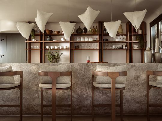 004_Restaurant_interior.jpg