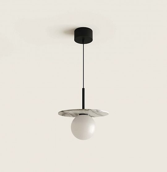 miro-1611230892.jpg