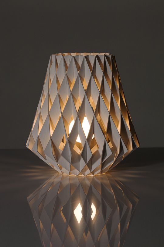 pilke table white iv.jpg