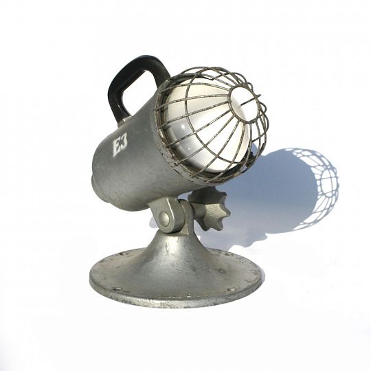 vintage_hand_lamp.jpg
